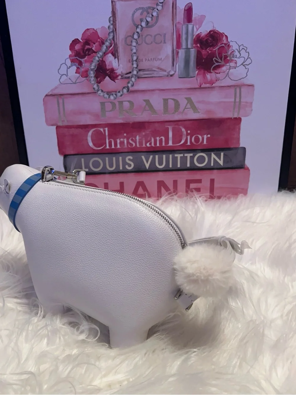 kate spade NWOT White Pebbled Leather Novelty polar bear crossbody Bag